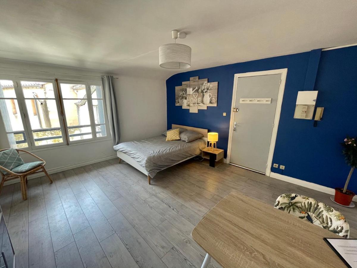 Appartement Entier Moissac Centre 30 M2 Calme Avec Cour Interieure Pour Velos A 50M Du Marche De مْواساك المظهر الخارجي الصورة